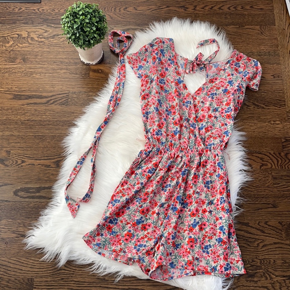 American Eagle Floral Romper NWT